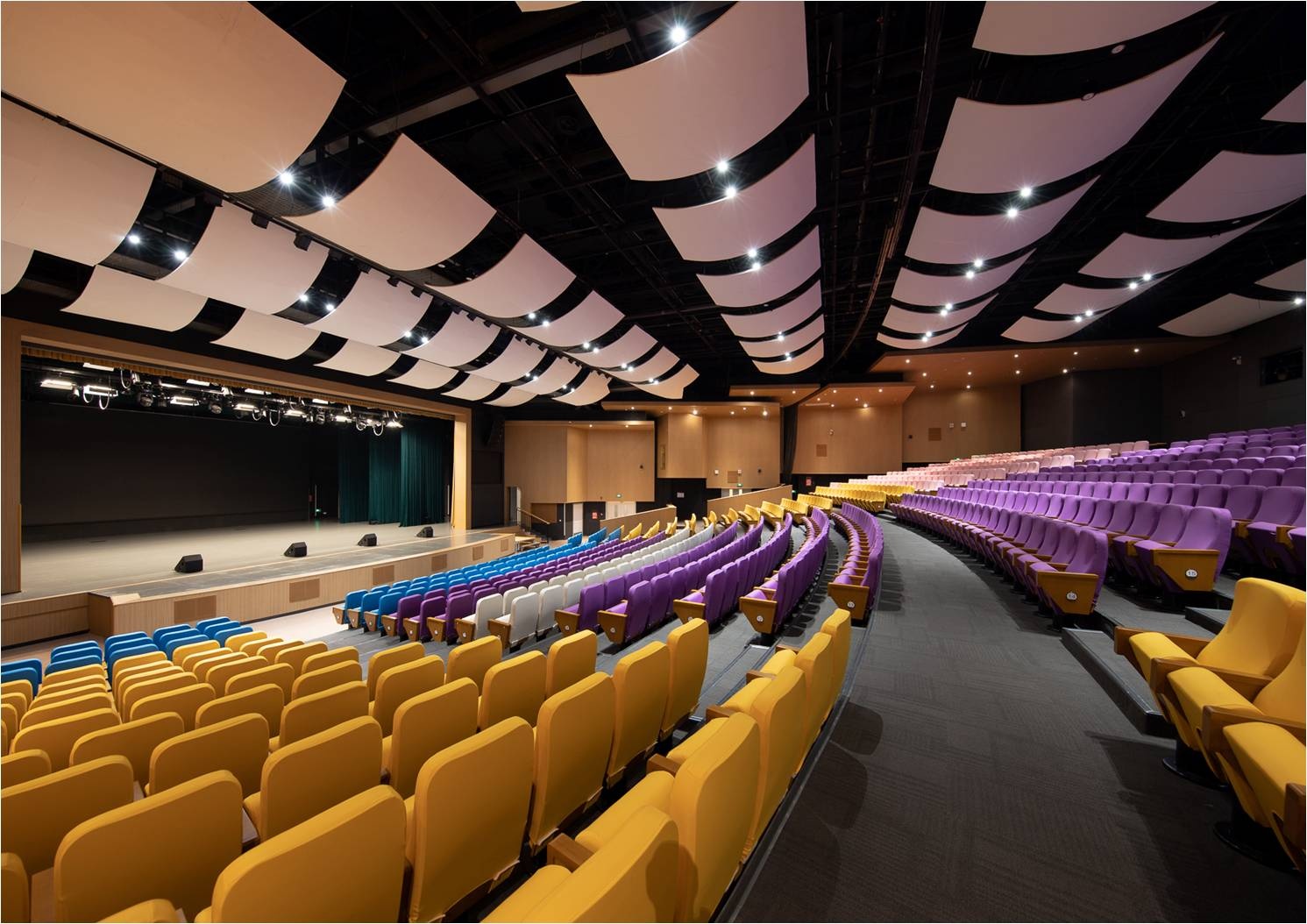 桐鄉(xiāng)耀華學(xué)校